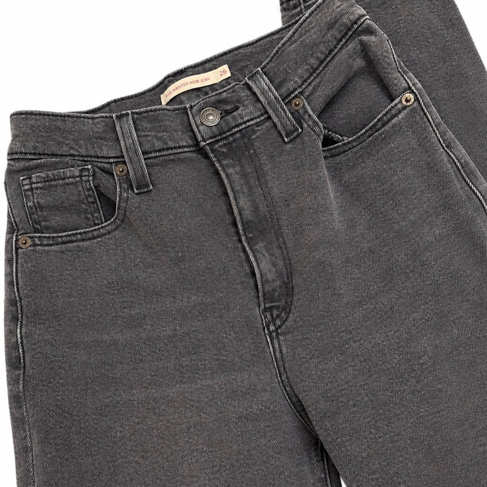 Levi's High Waisted Mom Jean Women 26 Black Charcoal Tapered Denim Excellent